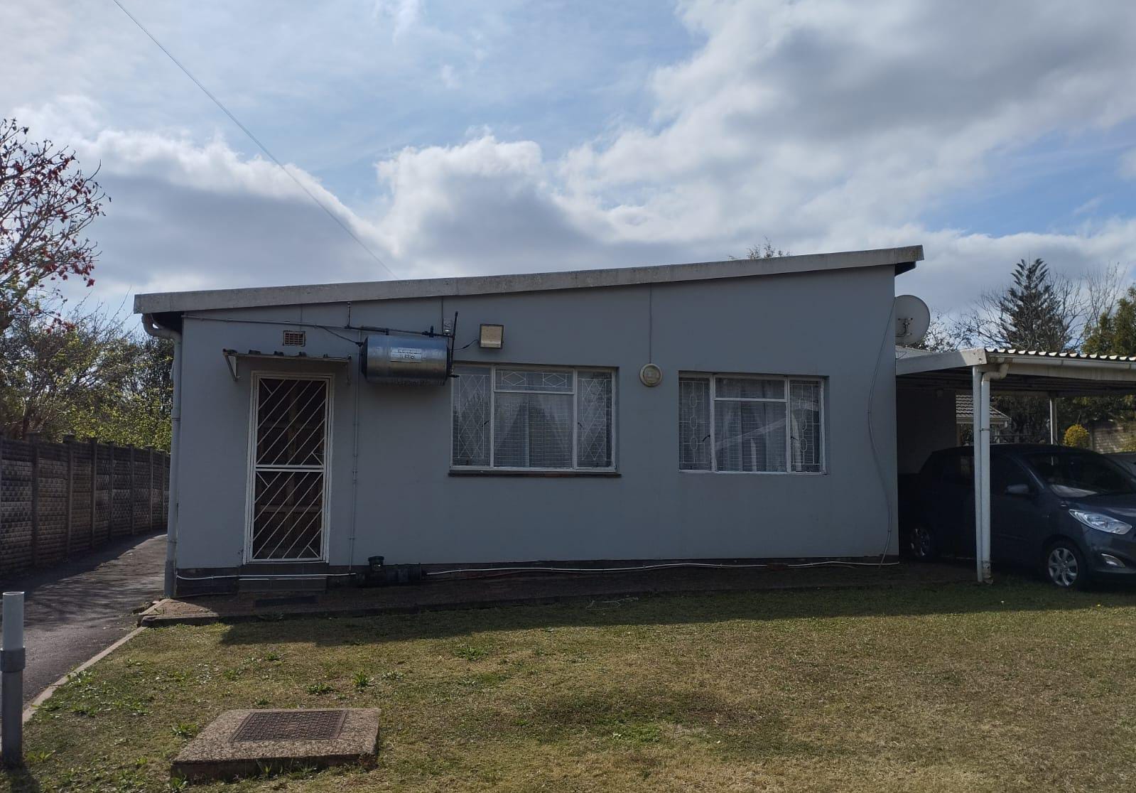 Baytul-Hikmah classroom building exterior
